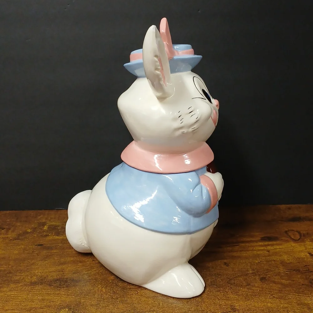 Vintage Ceramic Bunny Rabbit Holding Cookie - Cookie Jar